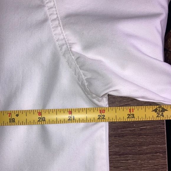 Vintage 80’s Jantzen Womens Embroidered Medium White Button up - Picture 3 of 9